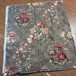 Braemore Textiles Floral Fabric 1 1/2 Yards Pre Washed 60 Inches Wide Roses